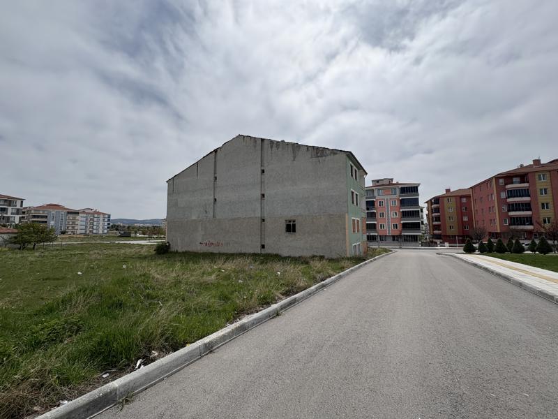 ÇORUM MERKEZ'DE 2+1 100 M2 SATILIK DAİRE (101406783)